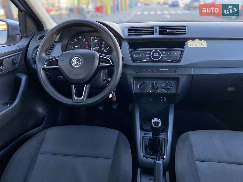 Хэтчбек Skoda Fabia 2015 в Киеве фото 10 Хэтчбек Skoda Fabia 2015 в Киеве