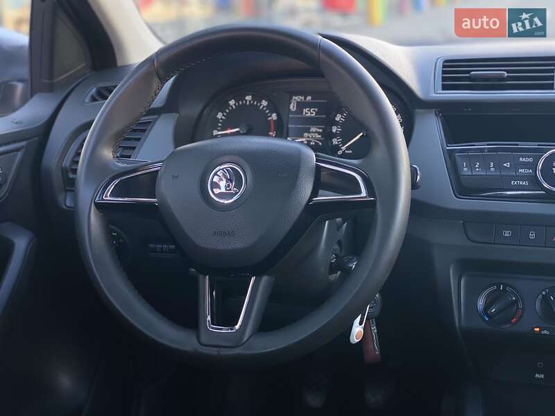 Хэтчбек Skoda Fabia 2015 в Киеве фото 11 Хэтчбек Skoda Fabia 2015 в Киеве