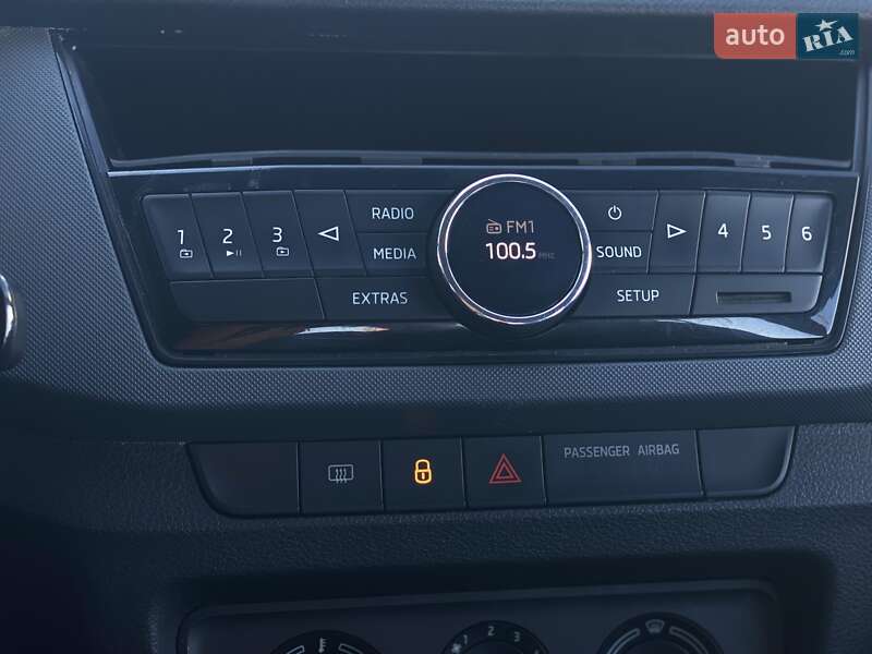 Хэтчбек Skoda Fabia 2015 в Киеве фото 15 Хэтчбек Skoda Fabia 2015 в Киеве