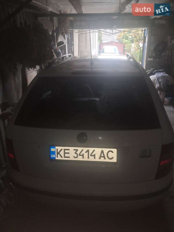 Універсал Skoda Fabia 2002 в Дніпрі