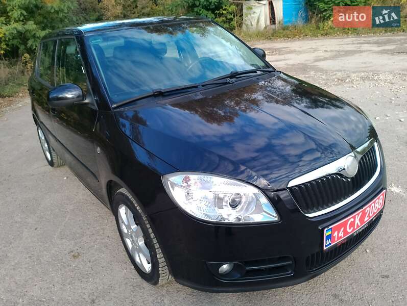 Хэтчбек Skoda Fabia 2008 в Тернополе
