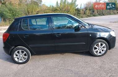 Хетчбек Skoda Fabia 2008 в  фото 11 Хетчбек Skoda Fabia 2008 в