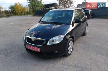 Хетчбек Skoda Fabia 2008 в  фото 19 Хетчбек Skoda Fabia 2008 в