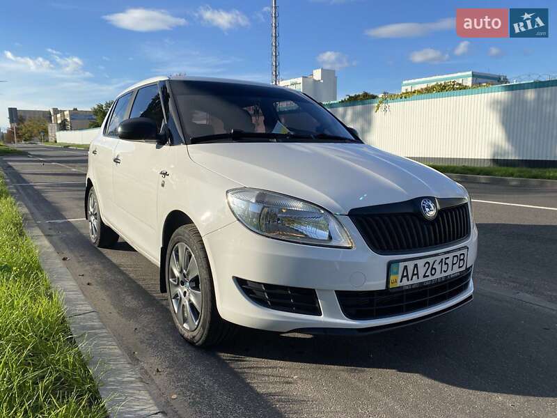 Хэтчбек Skoda Fabia 2011 в Киеве фото 6 Хэтчбек Skoda Fabia 2011 в Киеве