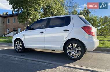 Хетчбек Skoda Fabia 2011 в  фото 9 Хетчбек Skoda Fabia 2011 в