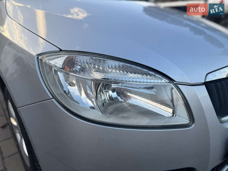 Универсал Skoda Fabia 2010 в Ровно фото 12 Универсал Skoda Fabia 2010 в Ровно