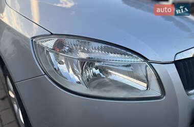 Универсал Skoda Fabia 2010 в 