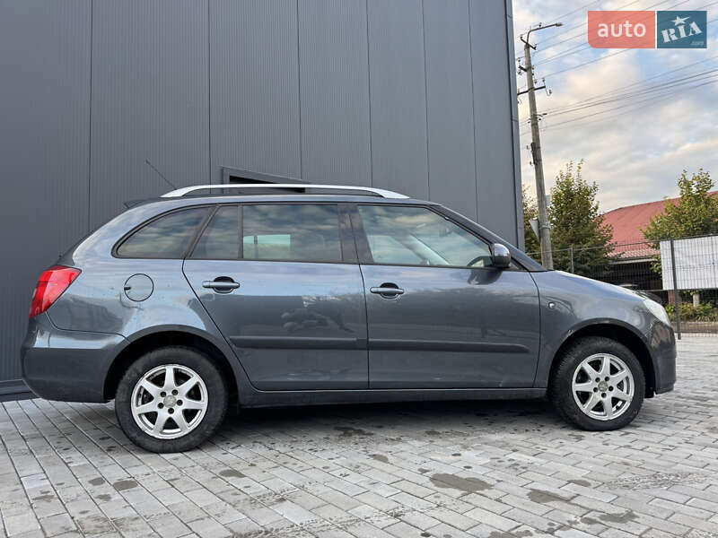 Универсал Skoda Fabia 2008 в Ровно