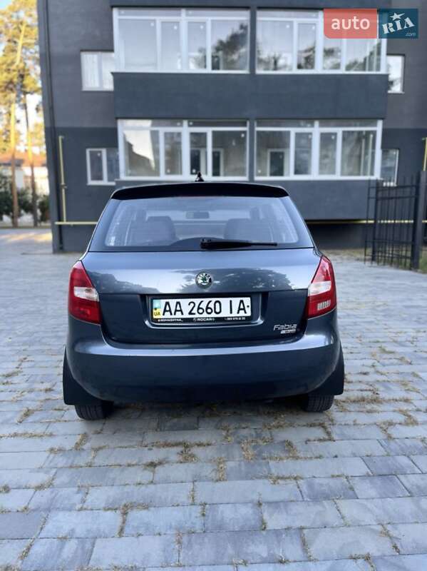 Хэтчбек Skoda Fabia 2008 в Ахтырке