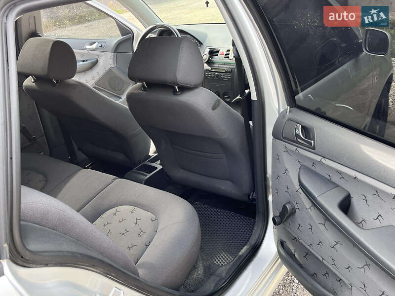 Универсал Skoda Fabia 2003 в Тернополе