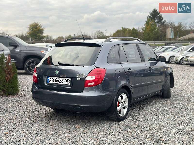 Универсал Skoda Fabia 2010 в Харькове