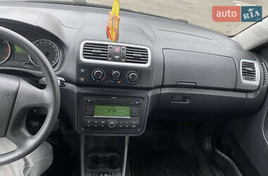 Універсал Skoda Fabia 2008 в  фото 11 Універсал Skoda Fabia 2008 в