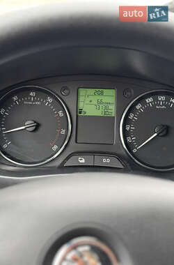 Хэтчбек Skoda Fabia 2013 в 