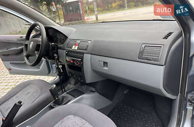 Универсал Skoda Fabia 2002 в 