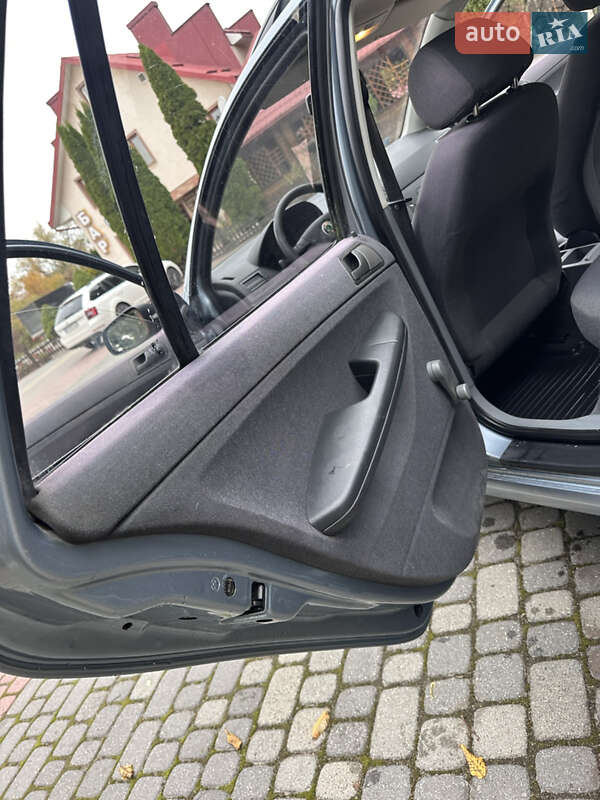 Универсал Skoda Fabia 2002 в Тернополе