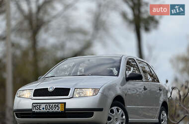 Седан Skoda Fabia 2004 в Дрогобыче