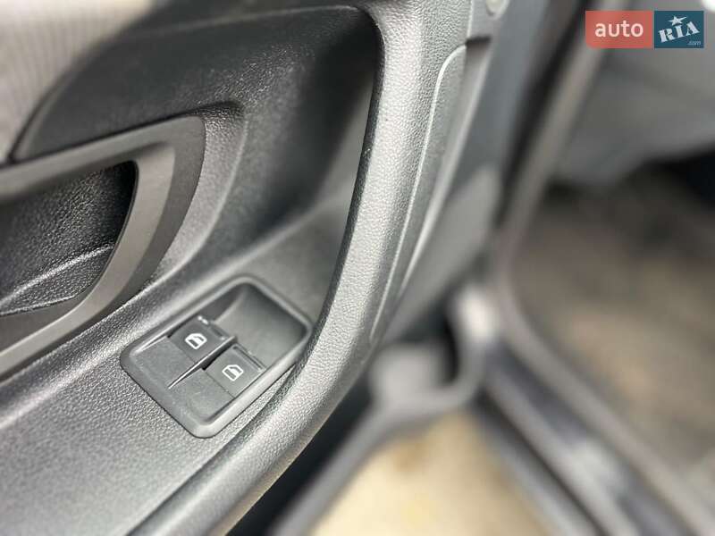 Хэтчбек Skoda Fabia 2008 в Луцке