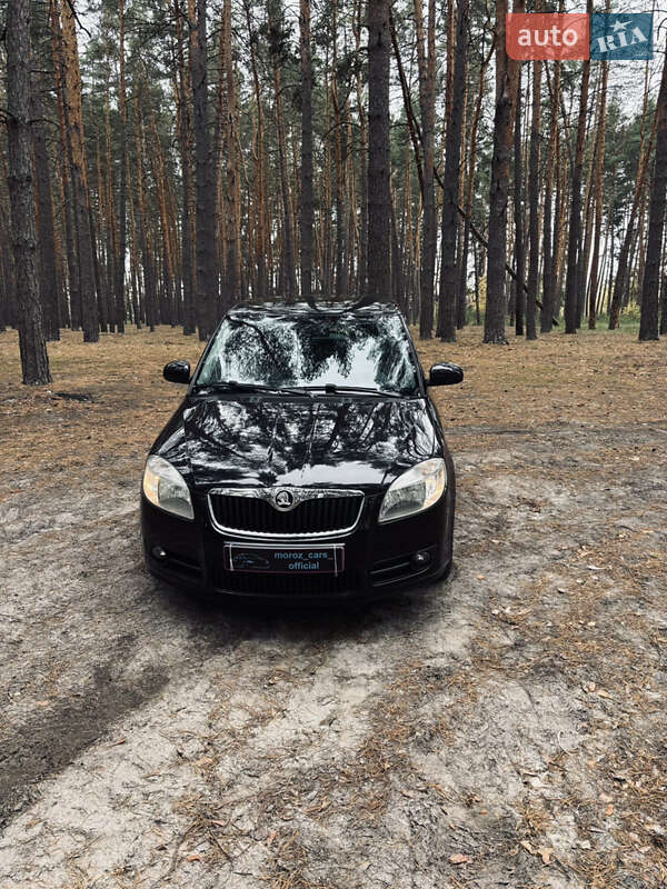 Хэтчбек Skoda Fabia 2008 в Солоницевке