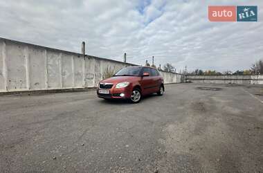 Хэтчбек Skoda Fabia 2008 в 
