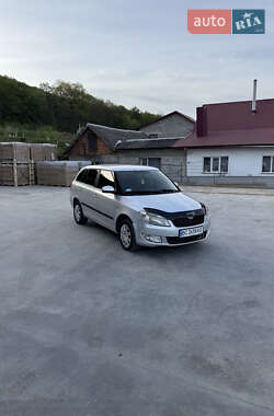 Универсал Skoda Fabia 2010 в 