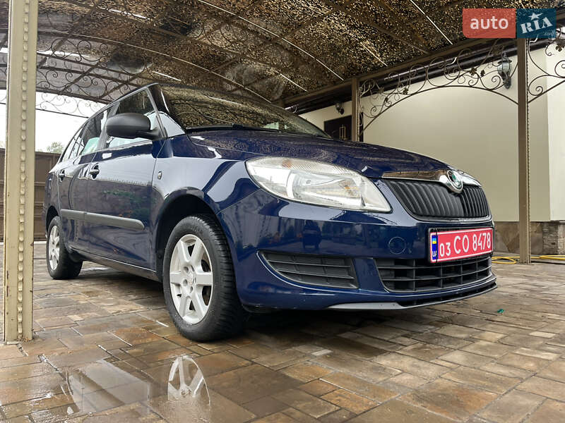 Универсал Skoda Fabia 2011 в Ахтырке фото 5 Универсал Skoda Fabia 2011 в Ахтырке