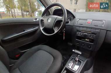 Универсал Skoda Fabia 2004 в  фото 12 Универсал Skoda Fabia 2004 в