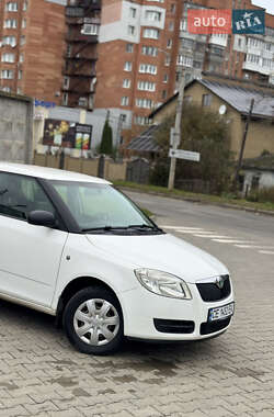Хэтчбек Skoda Fabia 2009 в  фото 18 Хэтчбек Skoda Fabia 2009 в