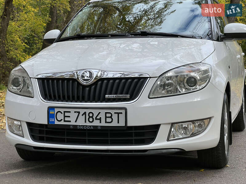 Хетчбек Skoda Fabia 2013 в Чернівцях