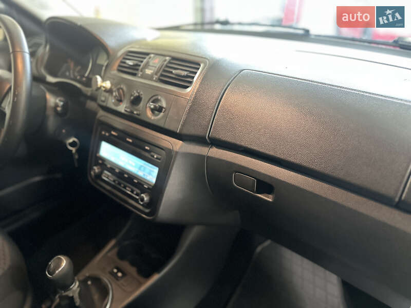 Універсал Skoda Fabia 2013 в Житомирі