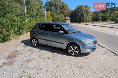 Хетчбек Skoda Fabia 2010 в Дніпрі