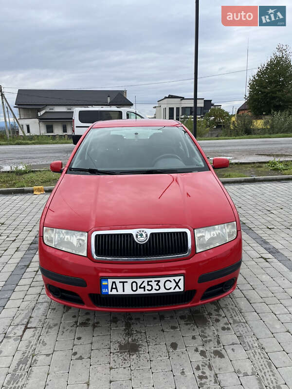 Хэтчбек Skoda Fabia 2006 в Долине