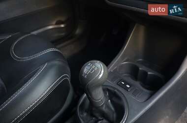 Хэтчбек Skoda Fabia 2010 в 