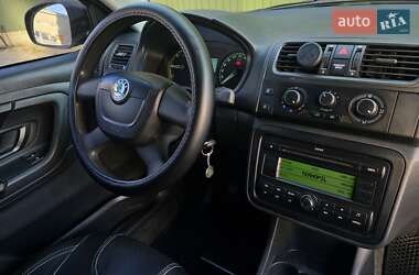 Хэтчбек Skoda Fabia 2010 в 