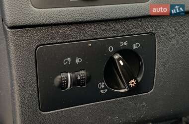 Хэтчбек Skoda Fabia 2006 в  фото 38 Хэтчбек Skoda Fabia 2006 в