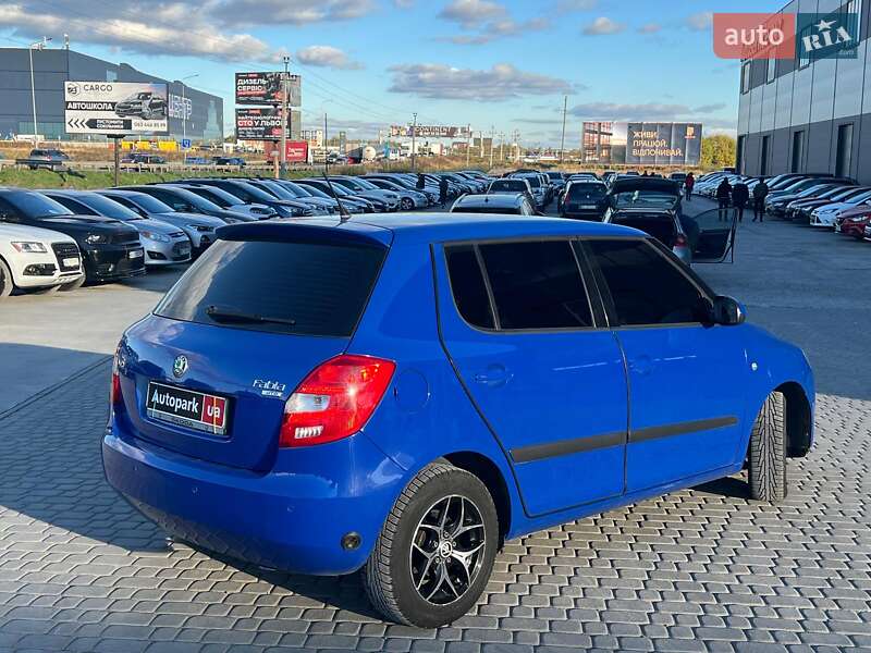 Хэтчбек Skoda Fabia 2009 в Львове