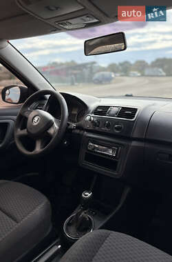 Хэтчбек Skoda Fabia 2013 в 