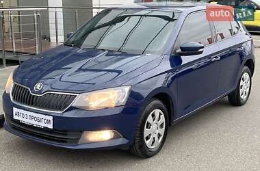 Хетчбек Skoda Fabia 2018 в 