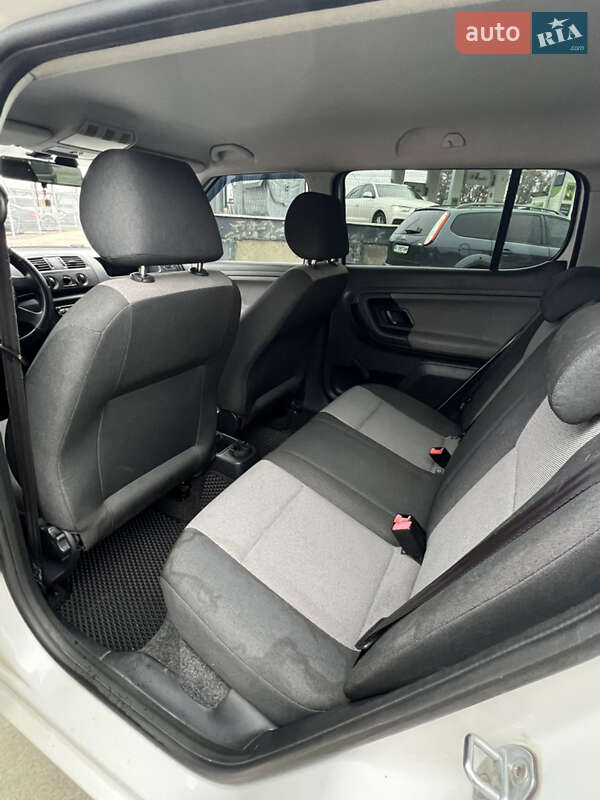 Хетчбек Skoda Fabia 2012 в Білій Церкві фото 18 Хетчбек Skoda Fabia 2012 в Білій Церкві