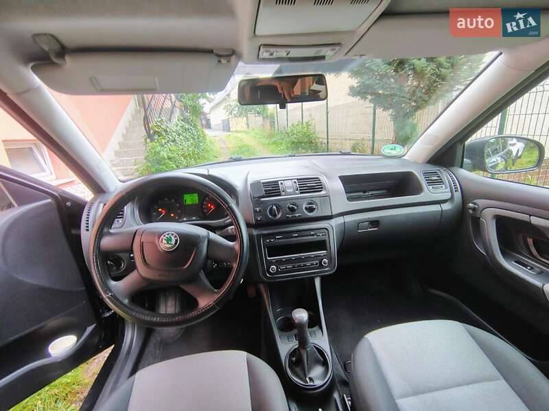 Хетчбек Skoda Fabia 2012 в Ужгороді