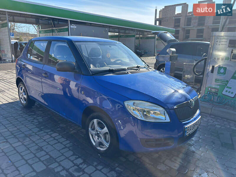 Хэтчбек Skoda Fabia 2009 в Ивано-Франковске фото 3 Хэтчбек Skoda Fabia 2009 в Ивано-Франковске