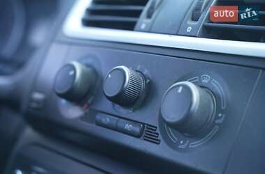 Хэтчбек Skoda Fabia 2007 в  фото 15 Хэтчбек Skoda Fabia 2007 в