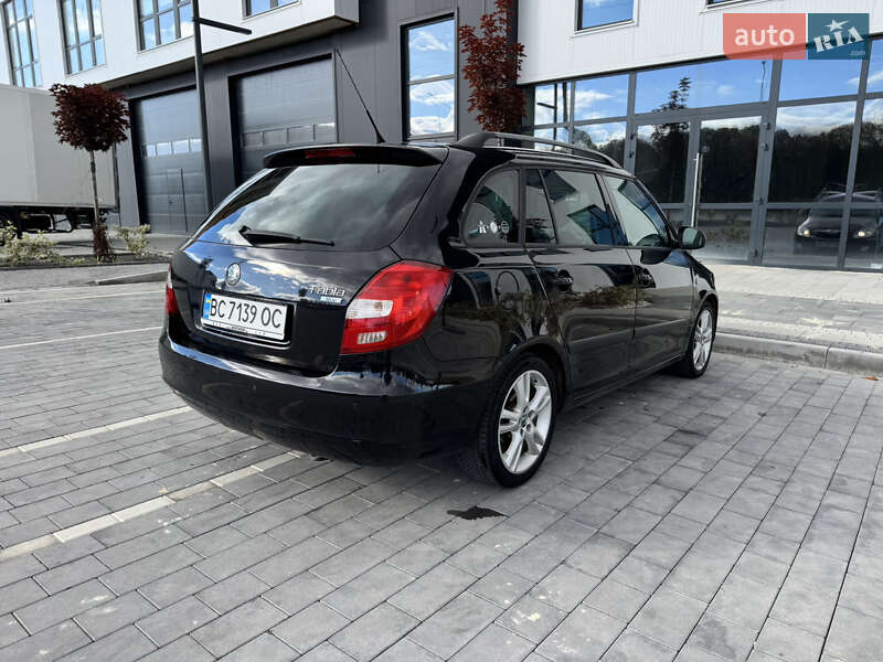 Универсал Skoda Fabia 2008 в Городке