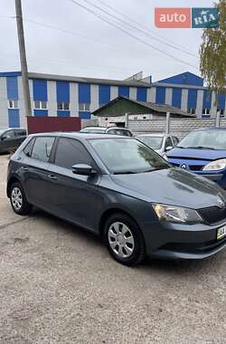 Хетчбек Skoda Fabia 2015 в Чернігові