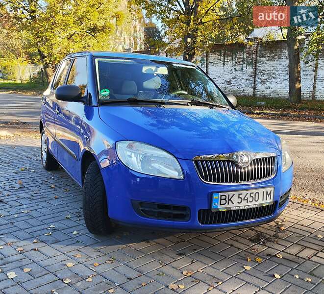 Хэтчбек Skoda Fabia 2007 в 