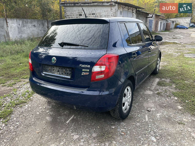 Хэтчбек Skoda Fabia 2011 в Желтых Водах фото 7 Хэтчбек Skoda Fabia 2011 в Желтых Водах