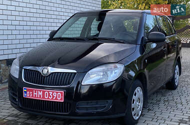 Универсал Skoda Fabia 2009 в  фото 4 Универсал Skoda Fabia 2009 в