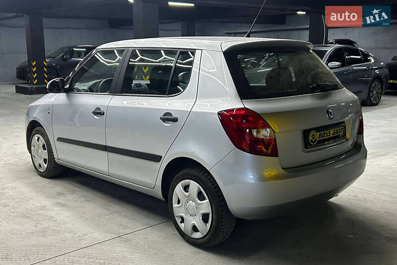 Хэтчбек Skoda Fabia 2009 в Черновцах