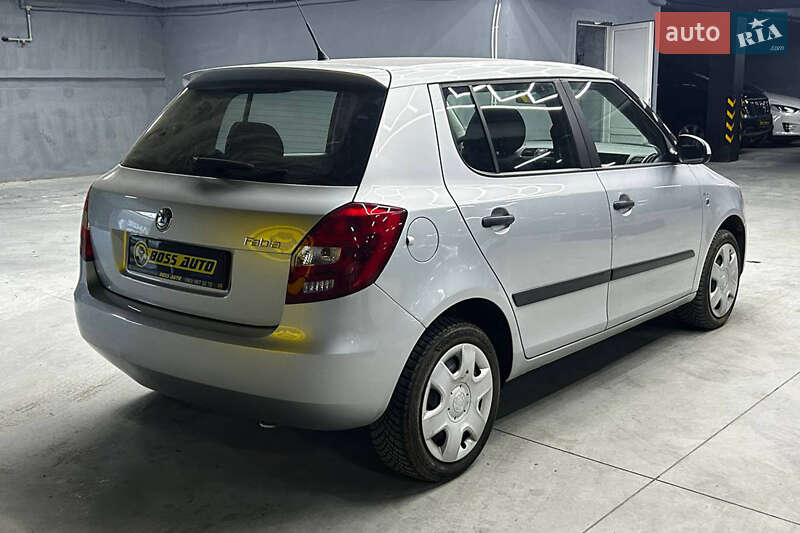 Хэтчбек Skoda Fabia 2009 в Черновцах