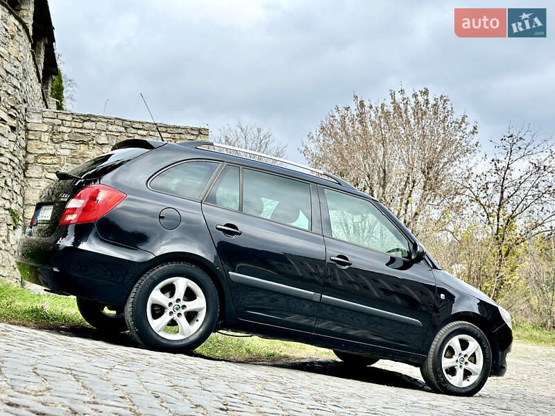 Универсал Skoda Fabia 2010 в Каменец-Подольском
