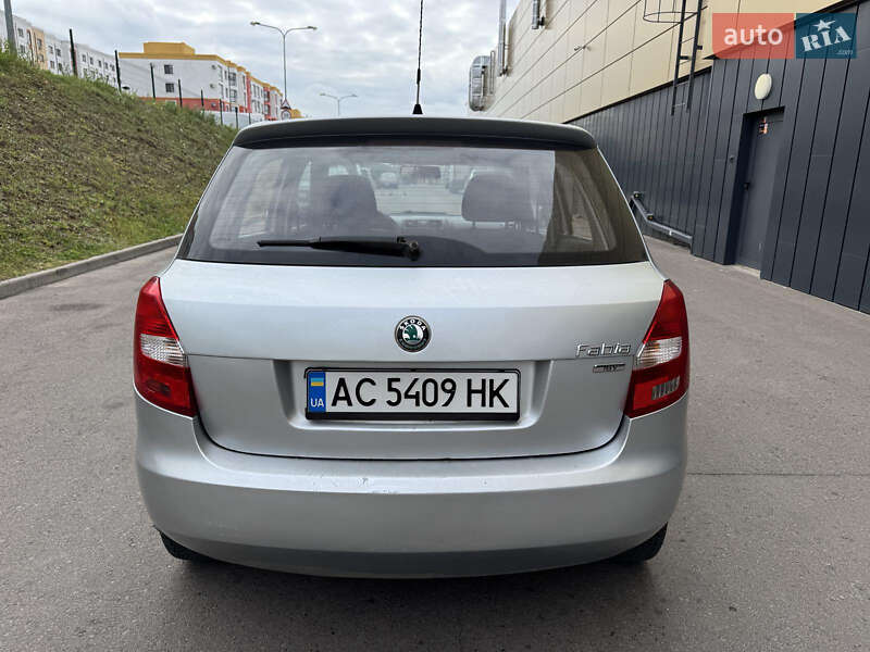 Хэтчбек Skoda Fabia 2012 в Ровно фото 5 Хэтчбек Skoda Fabia 2012 в Ровно